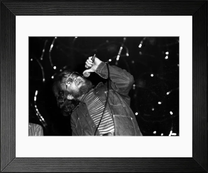 Framed Print : Jerry Fisher, Odeon Hammersmith, 1971. Artist: Brian O Connor Framed Print : Jerry Fisher, Odeon Hammersmith, 1971. Artist: Brian O Connor