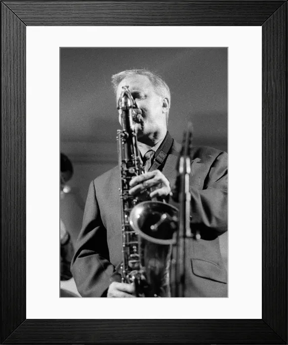 Framed Print : Scott Hamilton, Masonic Halls Tunbridge Wells, December 2000. Artist: Brian O Connor Framed Print : Scott Hamilton, Masonic Halls Tunbridge Wells, December 2000. Artist: Brian O Connor