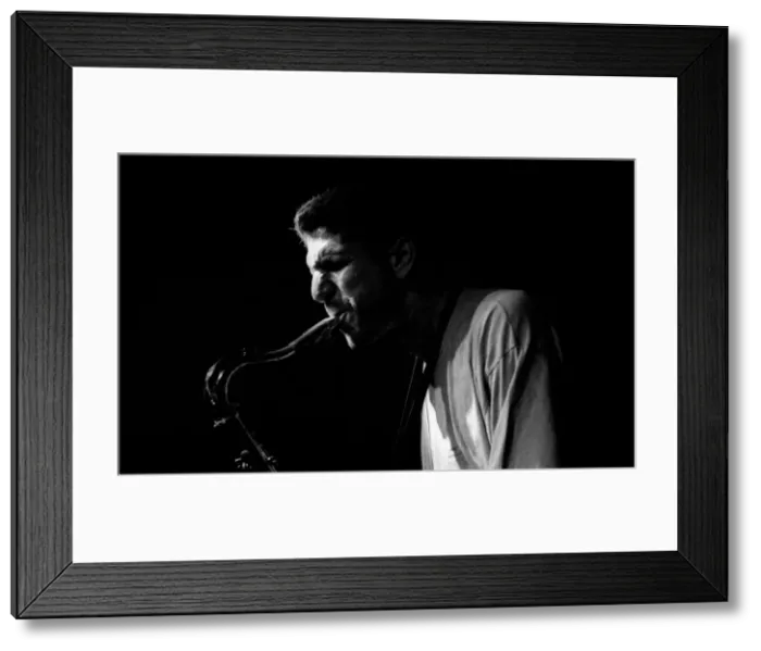 Framed Print : Bob Berg, Ronnie Scotts, Soho, London, May, 1993. Artist: Brian O Connor Framed Print : Bob Berg, Ronnie Scotts, Soho, London, May, 1993. Artist: Brian O Connor