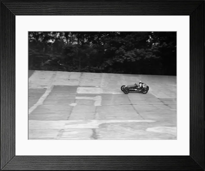 Framed Print : Charles Goodacres Austin OHC 744 cc, LCC Relay GP, Brooklands, 26 July 1937. Artist: Bill Brunell Framed Print : Charles Goodacres Austin OHC 744 cc, LCC Relay GP, Brooklands, 26 July 1937. Artist: Bill Brunell