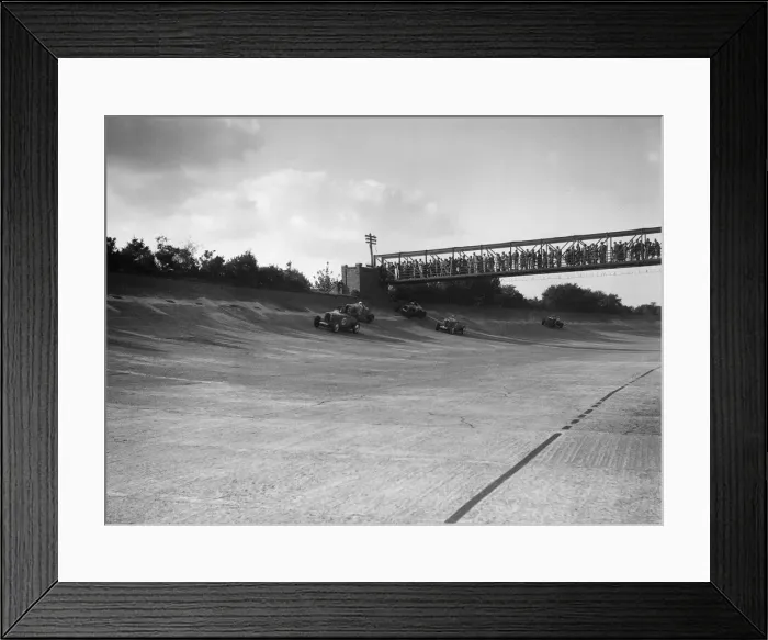 Framed Print : Cars racing on Byfleet Banking during the BRDC 500 Mile Race, Brooklands, 3 October 1931 Framed Print : Cars racing on Byfleet Banking during the BRDC 500 Mile Race, Brooklands, 3 October 1931