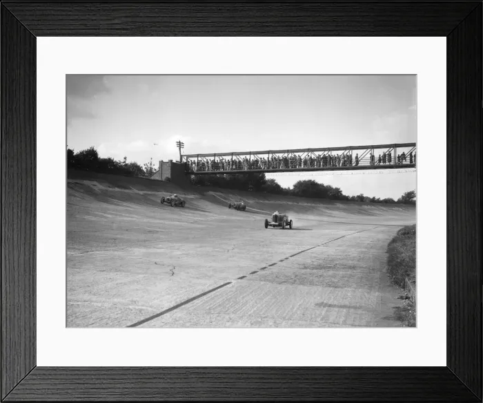 Framed Print : Cars racing on Byfleet Banking during the BRDC 500 Mile Race, Brooklands, 3 October 1931 Framed Print : Cars racing on Byfleet Banking during the BRDC 500 Mile Race, Brooklands, 3 October 1931