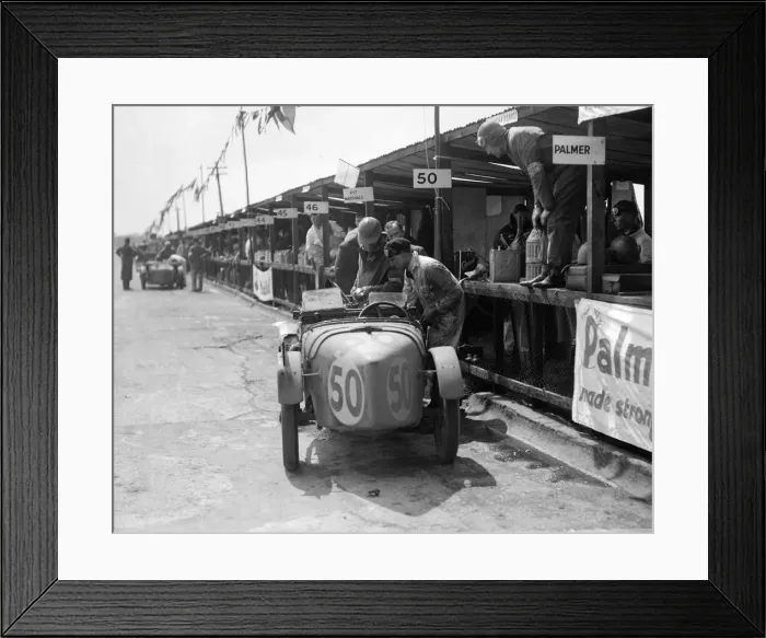 Framed Print : Vernon Balls and AB Gilberts Austin Ulster at the JCC Double Twelve race, Brooklands Framed Print : Vernon Balls and AB Gilberts Austin Ulster at the JCC Double Twelve race, Brooklands
