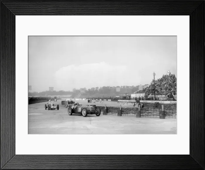 Framed Print : Riley 1985 cc leading MG K3 Magnette, JCC International Trophy, Brooklands, 2 May 1936 Framed Print : Riley 1985 cc leading MG K3 Magnette, JCC International Trophy, Brooklands, 2 May 1936