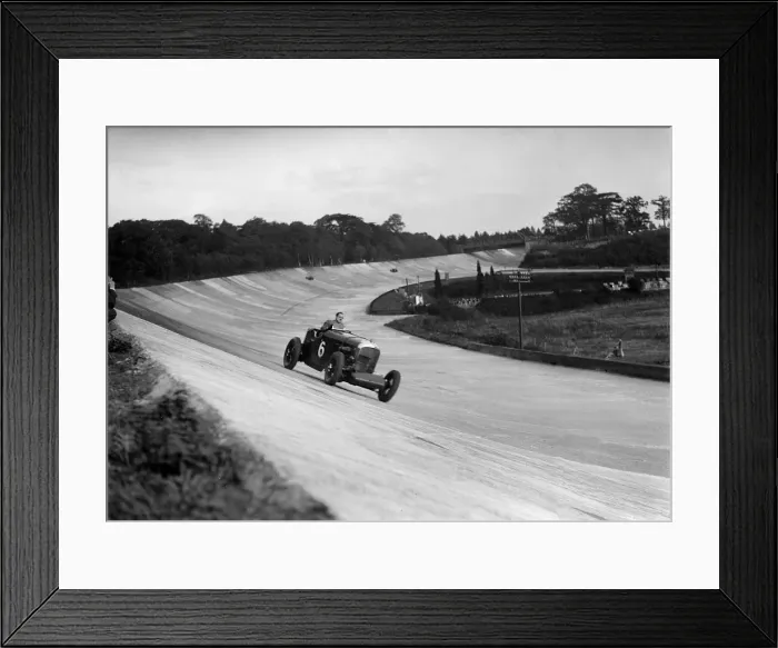 Framed Print : FE Elgood driving a Bentley at the MCC Members Meeting, Brooklands, 10 September 1938 Framed Print : FE Elgood driving a Bentley at the MCC Members Meeting, Brooklands, 10 September 1938