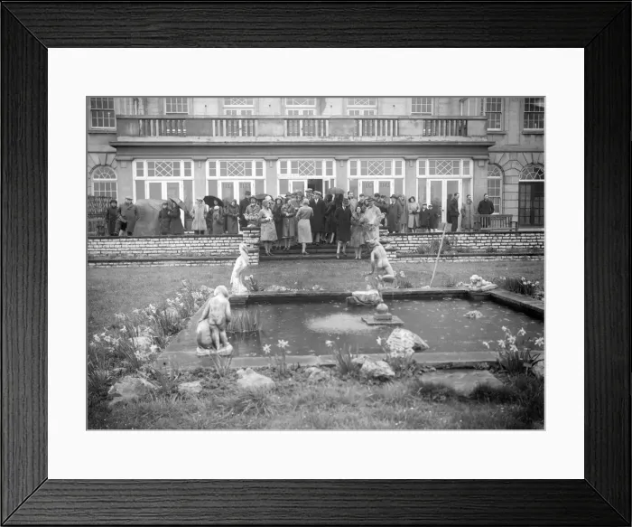 Framed Print : Members attending the Riley Motor Club Rally, Croydon, 25 April 1931. Artist: Bill Brunell Framed Print : Members attending the Riley Motor Club Rally, Croydon, 25 April 1931. Artist: Bill Brunell