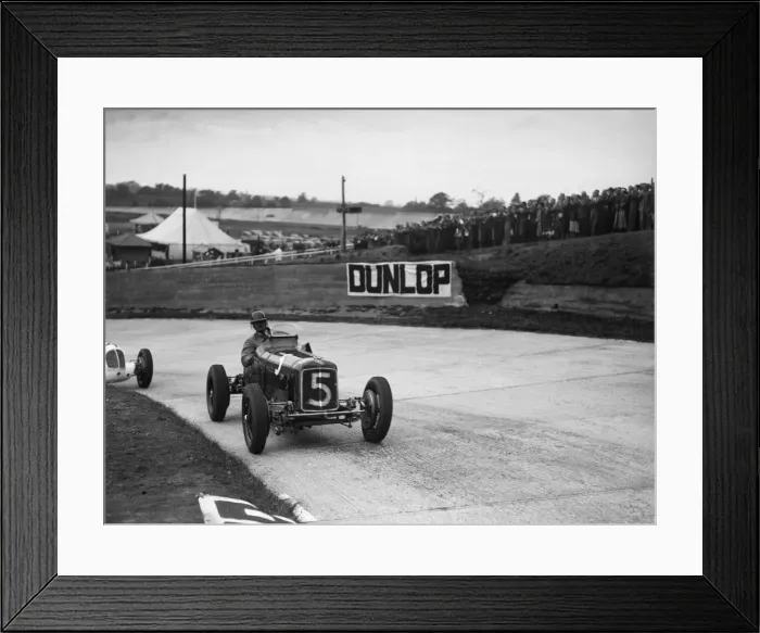 Framed Print : ERA and Maserati taking a corner in a race at Brooklands. Artist: Bill Brunell Framed Print : ERA and Maserati taking a corner in a race at Brooklands. Artist: Bill Brunell