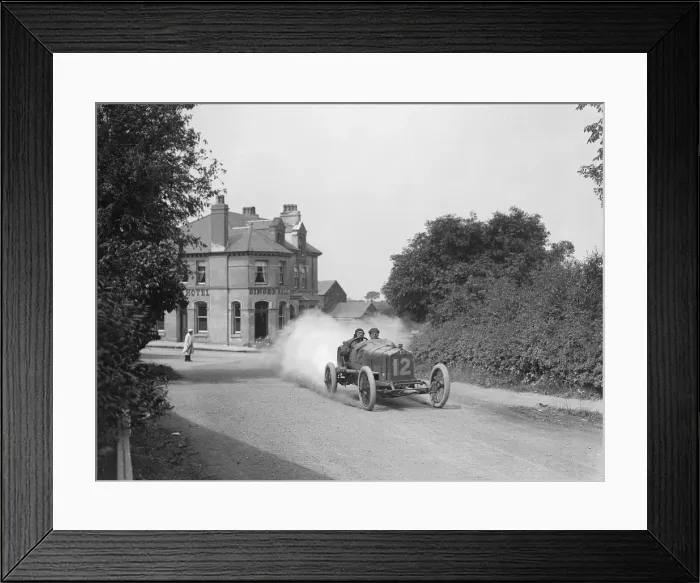 Framed Print : Leon Molons Minerva passing the Ginger Hall Hotel, Sulby, during the RAC Isle of Man TT race Framed Print : Leon Molons Minerva passing the Ginger Hall Hotel, Sulby, during the RAC Isle of Man TT race