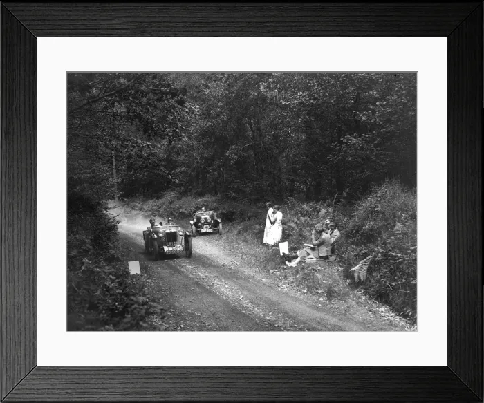 Framed Print : MG PA of JM Toulmin and Frazer-Nash TT replica, 1930s. Artist: Bill Brunell Framed Print : MG PA of JM Toulmin and Frazer-Nash TT replica, 1930s. Artist: Bill Brunell