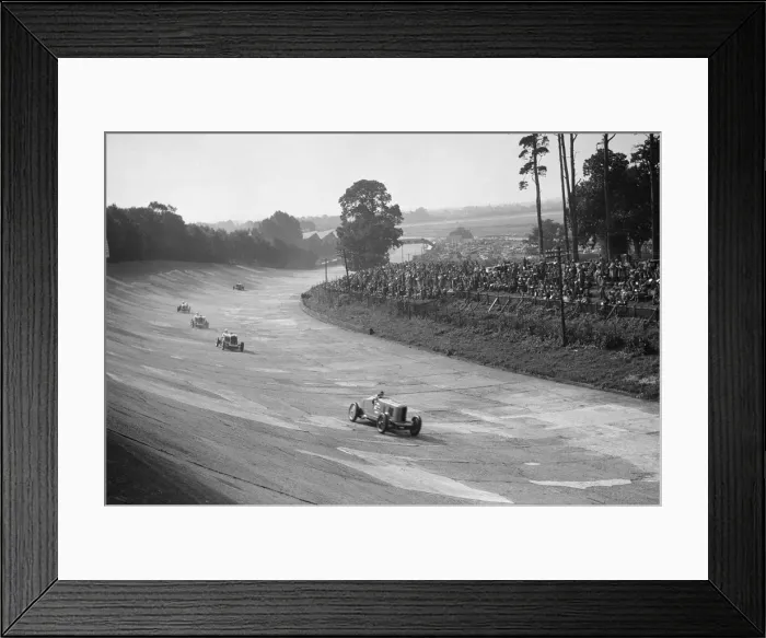Framed Print : Talbot 90 on the banking at Brooklands, 1930s. Artist: Bill Brunell Framed Print : Talbot 90 on the banking at Brooklands, 1930s. Artist: Bill Brunell