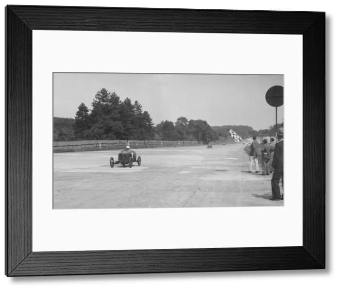 Framed Print : Two Salmson cars taking the chequered flag at Brooklands. Artist: Bill Brunell Framed Print : Two Salmson cars taking the chequered flag at Brooklands. Artist: Bill Brunell