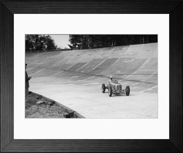 Framed Print : Raymond Mays ERA on the way to second place, JCC International Trophy, Brooklands, 7 May 1938 Framed Print : Raymond Mays ERA on the way to second place, JCC International Trophy, Brooklands, 7 May 1938