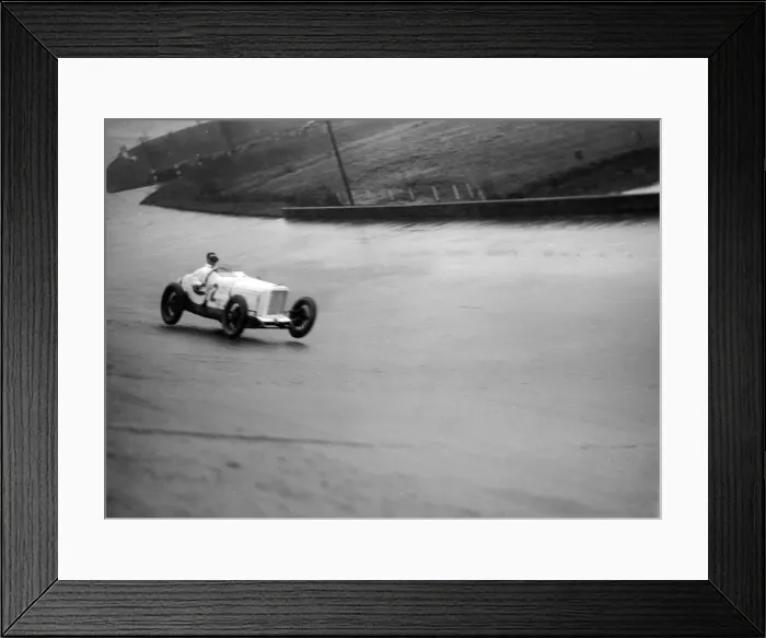 Framed Print : Sunbeam racing at a BARC meeting, Brooklands, 16 May 1932. Artist: Bill Brunell Framed Print : Sunbeam racing at a BARC meeting, Brooklands, 16 May 1932. Artist: Bill Brunell