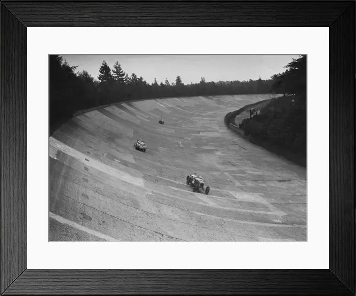 Framed Print : Frazer-Nash and Frazer-Nash BMW racing on the banking at Brooklands, 1938 or 1939 Framed Print : Frazer-Nash and Frazer-Nash BMW racing on the banking at Brooklands, 1938 or 1939