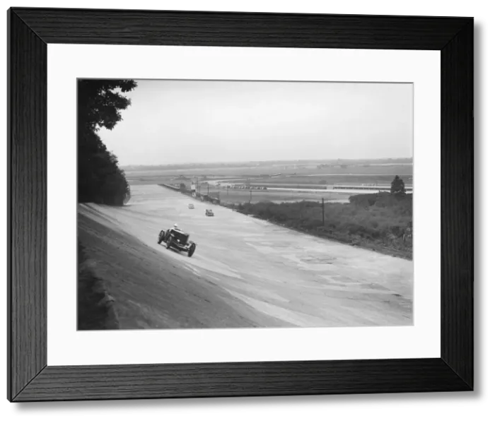 Framed Print : Talbot 95 Special of GA Wooding racing on the banking at Brooklands, 1938 or 1939 Framed Print : Talbot 95 Special of GA Wooding racing on the banking at Brooklands, 1938 or 1939