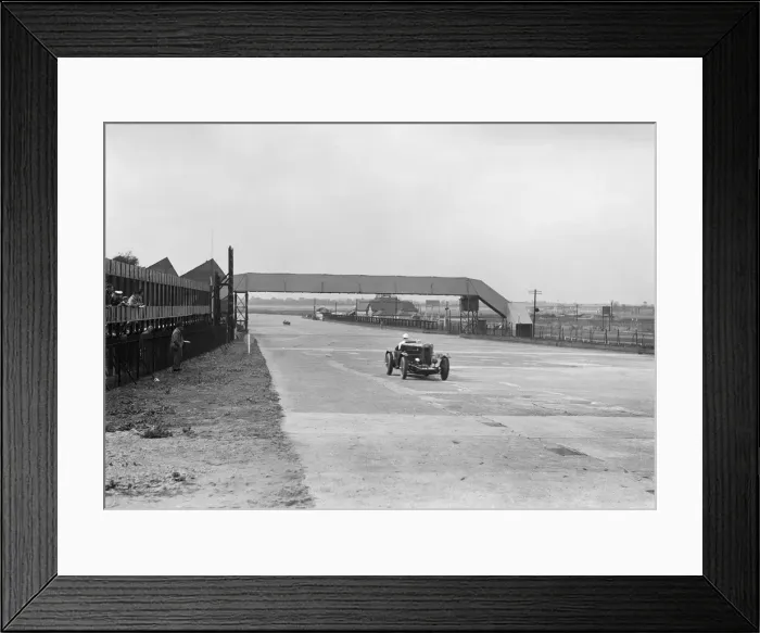 Framed Print : Talbot 95 Special of GA Wooding racing at Brooklands, 1938 or 1939. Artist: Bill Brunell Framed Print : Talbot 95 Special of GA Wooding racing at Brooklands, 1938 or 1939. Artist: Bill Brunell