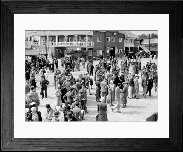 Framed Print : JCC Members Day, Brooklands, 4 July 1931. Artist: Bill Brunell Framed Print : JCC Members Day, Brooklands, 4 July 1931. Artist: Bill Brunell