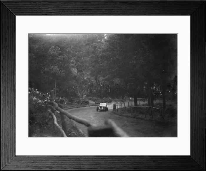 Framed Print : Raymond Mays 4500 cc Invicta competing in the Shelsley Walsh Speed Hill Climb, Worcestershire Framed Print : Raymond Mays 4500 cc Invicta competing in the Shelsley Walsh Speed Hill Climb, Worcestershire