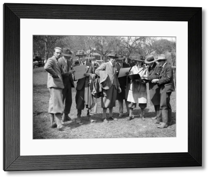 Framed Print : Shelsley Walsh Amateur Hillclimb, Worcestershire, 1929. Artist: Bill Brunell Framed Print : Shelsley Walsh Amateur Hillclimb, Worcestershire, 1929. Artist: Bill Brunell