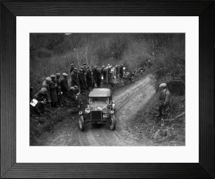 Framed Print : Lancia Lambda of JF Parker competing in the MCC Lands End Trial, 1935. Artist: Bill Brunell