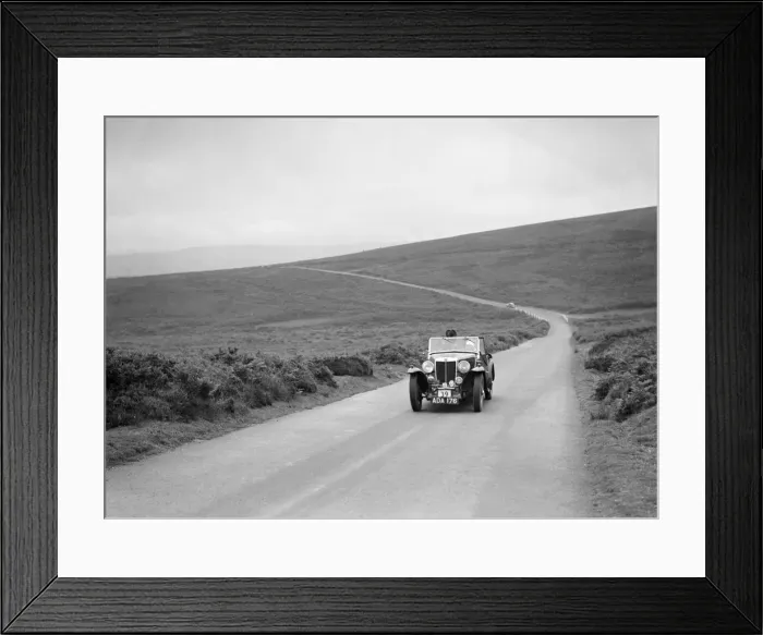 Framed Print : AB Langleys MG Magnette competing at the MCC Torquay Rally, July 1937. Artist: Bill Brunell Framed Print : AB Langleys MG Magnette competing at the MCC Torquay Rally, July 1937. Artist: Bill Brunell