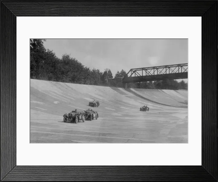 Framed Print : Singers of TW Fassett and Alf Langley and an MG racing at a MCC meeting, Brooklands, Surrey, 1933 Framed Print : Singers of TW Fassett and Alf Langley and an MG racing at a MCC meeting, Brooklands, Surrey, 1933