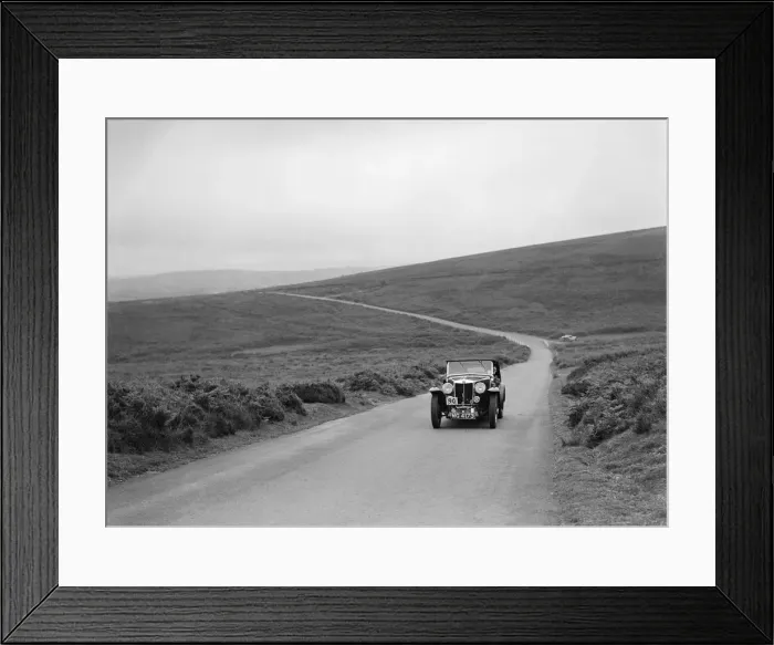 Framed Print : MG Magnette of KG Moss competing at the MCC Torquay Rally, July 1937. Artist: Bill Brunell