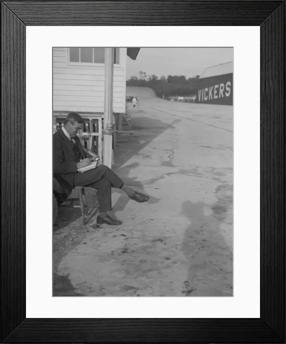 Framed Print : L Martin at the JCC 200 Mile Race, Brooklands, Surrey, 1921. Artist: Bill Brunell Framed Print : L Martin at the JCC 200 Mile Race, Brooklands, Surrey, 1921. Artist: Bill Brunell