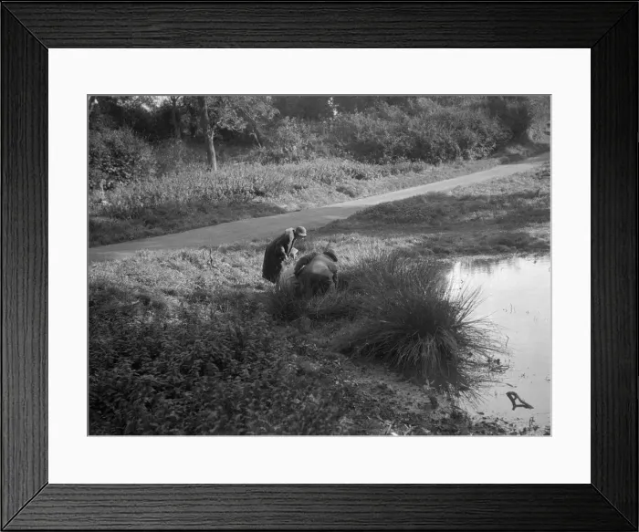 Framed Print : Two participants in the Bugatti Owners Club car treasure hunt, 25 October 1931. Artist Framed Print : Two participants in the Bugatti Owners Club car treasure hunt, 25 October 1931. Artist