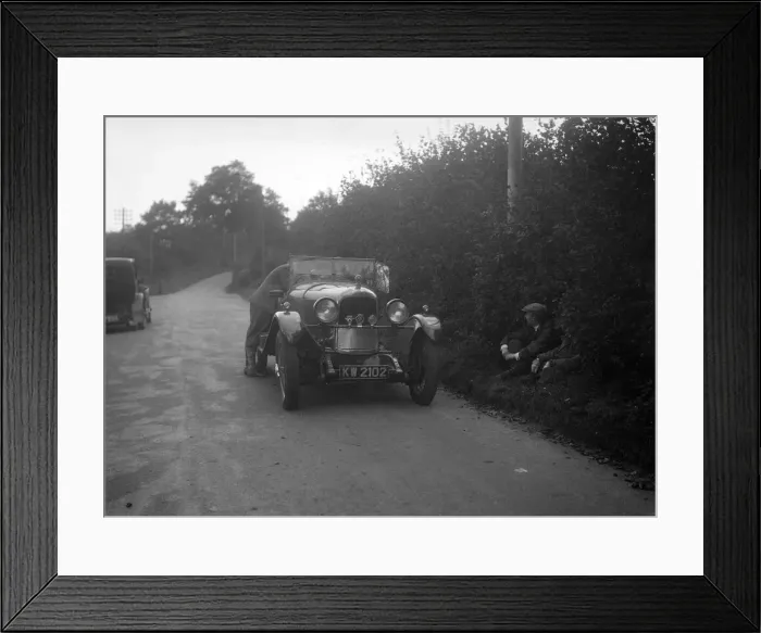 Framed Print : Lagonda taking part in the Bugatti Owners Club car treasure hunt, 25 October 1931 Framed Print : Lagonda taking part in the Bugatti Owners Club car treasure hunt, 25 October 1931