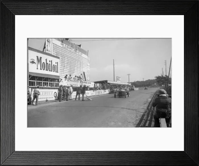 Framed Print : Alfa Romeo of Boris Ivanowski competing at the Boulogne Motor Week, France, 1928 Framed Print : Alfa Romeo of Boris Ivanowski competing at the Boulogne Motor Week, France, 1928