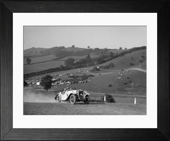 Framed Print : Singer competing in the Singer CC Rushmere Hill Climb, Shropshire 1935. Artist: Bill Brunell