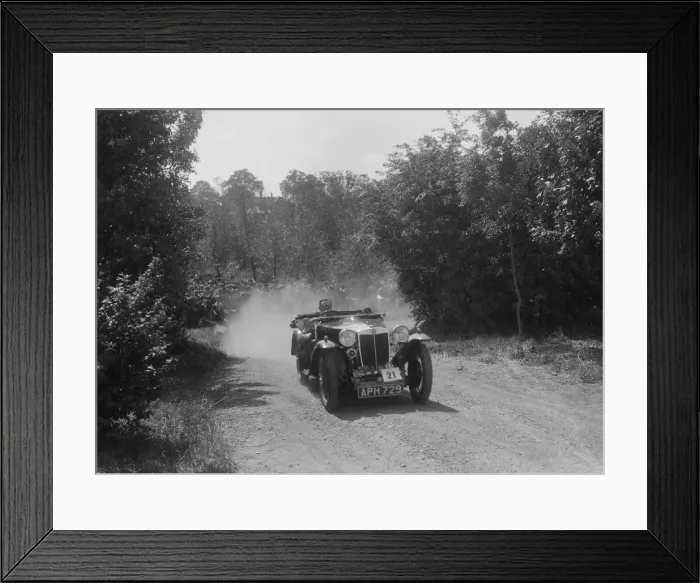 Framed Print : MG Magna of K Bear competing in the BOC Hill Climb, Chalfont St Peter, Buckinghamshire, 1932 Framed Print : MG Magna of K Bear competing in the BOC Hill Climb, Chalfont St Peter, Buckinghamshire, 1932