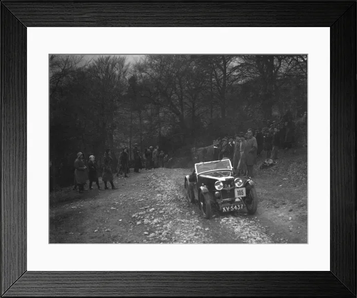 Framed Print : MG J2 of Mrs MM Riley climbing Nailsworth Ladder, Sunbac Colmore Trial, Gloucestershire, 1934 Framed Print : MG J2 of Mrs MM Riley climbing Nailsworth Ladder, Sunbac Colmore Trial, Gloucestershire, 1934