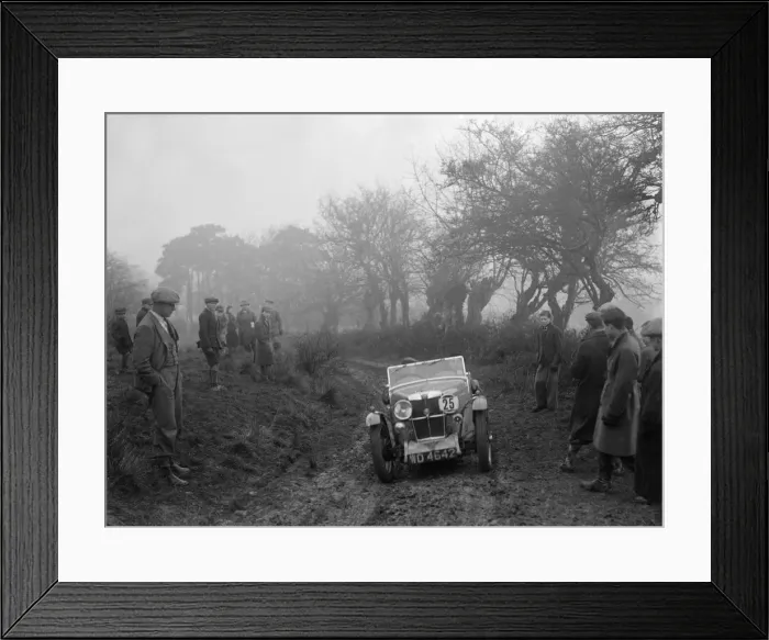 Framed Print : MG J2 of AR Taylor at the Sunbac Colmore Trial, near Winchcombe, Gloucestershire, 1934
