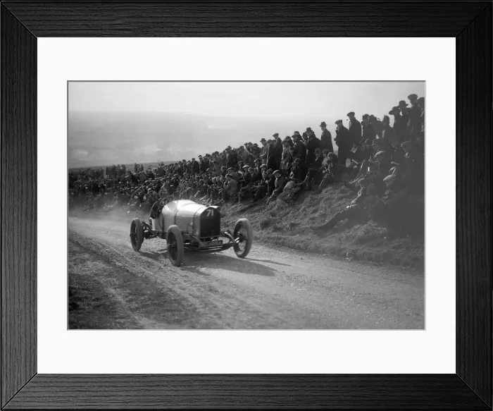 Framed Print : Bentley of Frank Clement competing in the Essex Motor Club Kop Hillclimb, Buckinghamshire, 1922