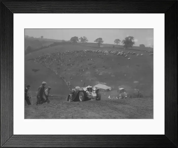 Framed Print : MG Magnette NA competing in the MG Car Club Rushmere Hillclimb, Shropshire, 1935 Framed Print : MG Magnette NA competing in the MG Car Club Rushmere Hillclimb, Shropshire, 1935