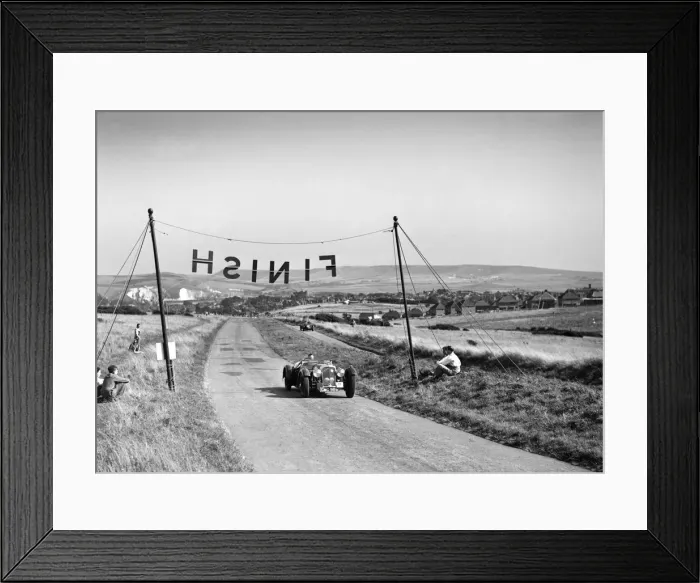Framed Print : Atalanta of GAT Weldon competing at the Bugatti Owners Club Lewes Speed Trials, Sussex, 1937 Framed Print : Atalanta of GAT Weldon competing at the Bugatti Owners Club Lewes Speed Trials, Sussex, 1937
