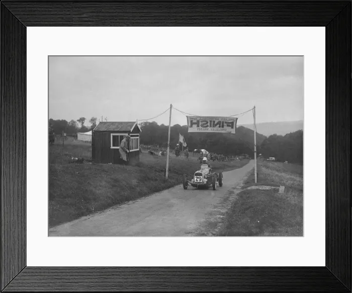Framed Print : MG racing single-seater at the finish of the Shelsley Walsh Hillclimb, Worcestershire, 1935 Framed Print : MG racing single-seater at the finish of the Shelsley Walsh Hillclimb, Worcestershire, 1935
