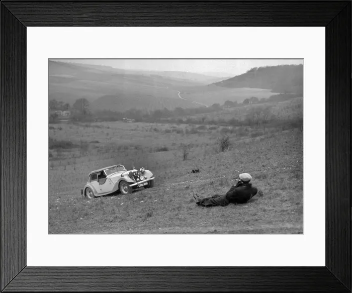 Framed Print : Riley 16 competing in the London Motor Club Coventry Cup Trial, Knatts Hill, Kent, 1938 Framed Print : Riley 16 competing in the London Motor Club Coventry Cup Trial, Knatts Hill, Kent, 1938