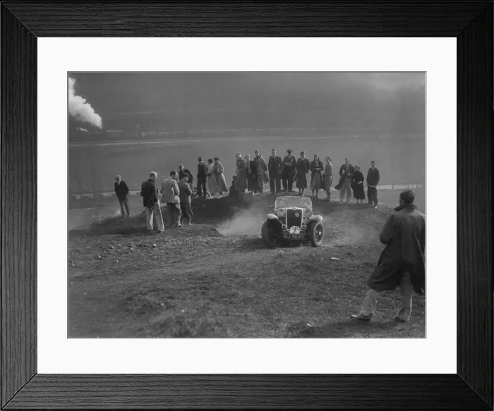Framed Print : Singer of GA Mangoletsi competing in the Sunbac Inter-Club Team Trial, 1935. Artist: Bill Brunell Framed Print : Singer of GA Mangoletsi competing in the Sunbac Inter-Club Team Trial, 1935. Artist: Bill Brunell