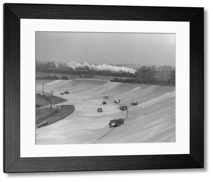 Framed Print : JCC Double Twelve Race, Brooklands, Surrey, 1929. Artist: Bill Brunell