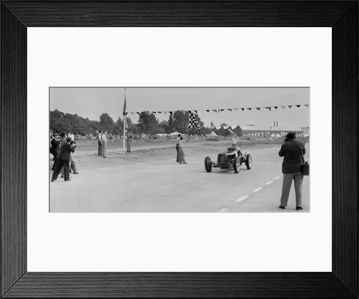 Framed Print : ERA R4C of Raymond Mays winning the JCC International Trophy, Brooklands, Surrey, 1937 Framed Print : ERA R4C of Raymond Mays winning the JCC International Trophy, Brooklands, Surrey, 1937