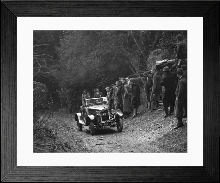 Framed Print : R Peatys Singer open 4-seater tourer competing in the JCC Half-Day Trial, 1930 Framed Print : R Peatys Singer open 4-seater tourer competing in the JCC Half-Day Trial, 1930