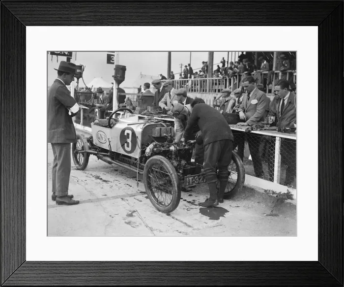 Framed Print : Changing a piston on Archie Frazer-Nashs GN at the JCC 200 Mile Race, Brooklands, Surrey, 1922 Framed Print : Changing a piston on Archie Frazer-Nashs GN at the JCC 200 Mile Race, Brooklands, Surrey, 1922