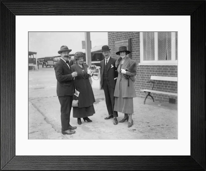 Framed Print : Hugh McConnell, Chief Scrutineer at Brooklands motor racing circuit, Surrey, c1930s