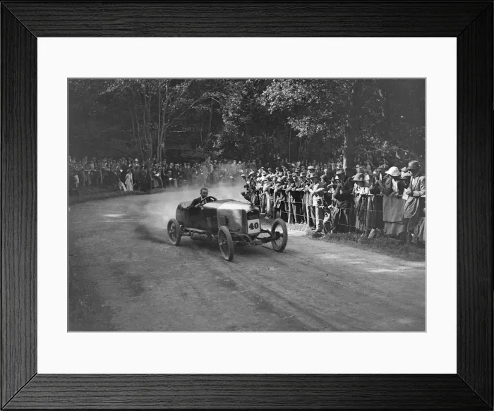 Framed Print : Unidentified open 4-seater competing in the MAC Shelsley Walsh Hillclimb, Worcestershire, 1923 Framed Print : Unidentified open 4-seater competing in the MAC Shelsley Walsh Hillclimb, Worcestershire, 1923