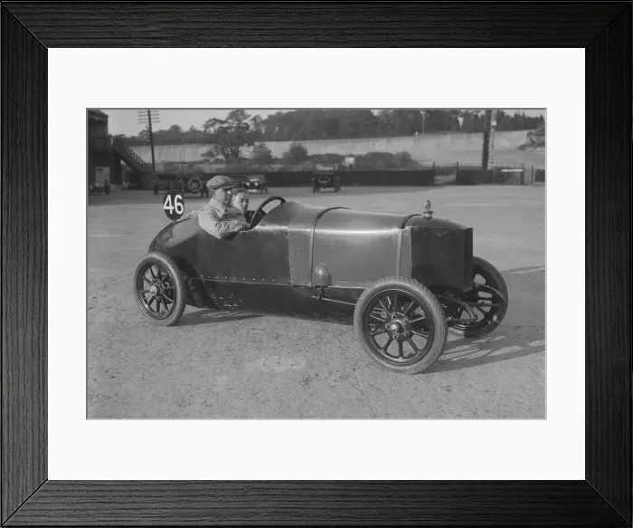 Framed Print : Charron-Laycock of WF Milward, JCC 200 Mile Race, Brooklands, 1921. Artist: Bill Brunell Framed Print : Charron-Laycock of WF Milward, JCC 200 Mile Race, Brooklands, 1921. Artist: Bill Brunell