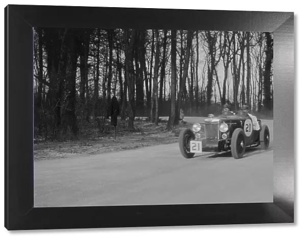 Ron Hortons MG Magnette K3 at Coppice Corner, Donington Park, Leicestershire, 1933