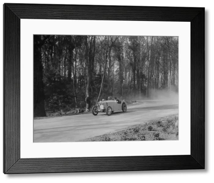 Framed Print : Singer of JR Baker at Coppice Corner, Donington Park, Leicestershire, 1933. Artist: Bill Brunell Framed Print : Singer of JR Baker at Coppice Corner, Donington Park, Leicestershire, 1933. Artist: Bill Brunell